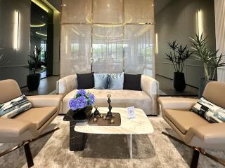 Refined High-Rise 1BR - Fast Wifi - BTS Phra Khanong - 1