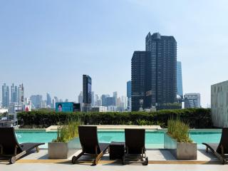 Spacious High Rise 2BR - Ultra Fast Wifi - Phrom Phong - 6