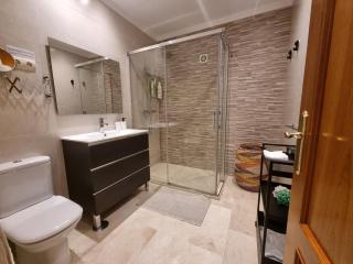 Spacious Apartment with all facilities just a few metres from the Beach - Benalmádena - 3