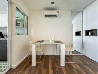 Contemporary Modern 1BR - Ultra Fast WiFi - On nut - Bangkok - 1