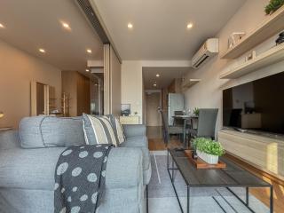 Upscale Skyview 1BR - Ultra Fast Wifi - Chitlom - 2