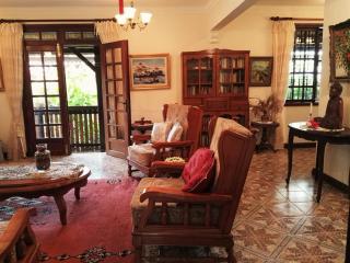 Beautiful Villa with Pool and Amazing Garden - - 5