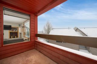 Snowblaze A23 communal indoor pool & hot tub - 5