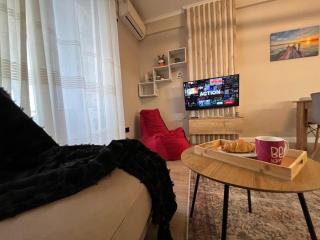 Seaside Apartament - Durrës - 8