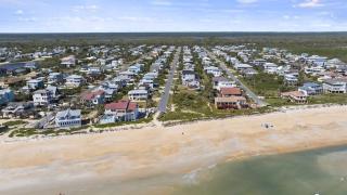 Beach House with Heated Pool & Family Games - Palm Coast - 3
