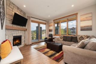 Elk Creek A103 private hot tub - 0