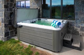 Elk Creek A103 private hot tub - 9
