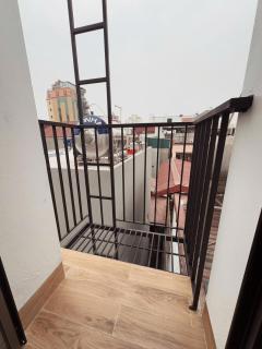 Doi Can - Modern home - Big balcony - Center - Hanoi - 3