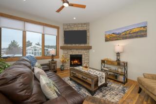 Elk Creek D102 private hot tub - 9