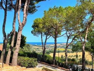 Villa Lucilla - B&B Rooms and Pool - Potenza Picena - 2