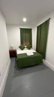 Naryn Guest house - Los Angeles - 5