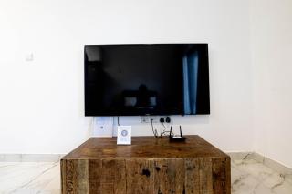 Chic Fully Furnished Studio Joya Verde - Dubai - 6