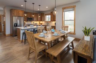 Blue Bear Chalet private hot tub - 7