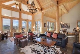 Moose Lodge with private hot tub - 7