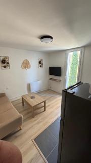 Bel appartement cœur de village - Saint-André-de-Sangonis - 0