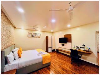 HOTEL TSR RESIDENCY Near Shri Mahakaleshwar Jyotirlinga Temple - Fully Air - Ujjain - 3