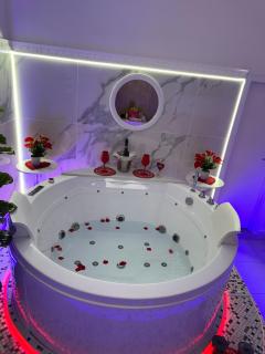 LUXURY JACUZZI "A Casa di Grazia al Duomo di Catania" - Catania - 5