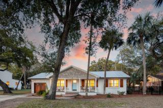Sawyer by AvantStay Stunning Isle Of Palms Home w Pool - Isle of Palms - 8
