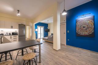 Modern Apartment - Balcony & Metro Access - Atene - 0