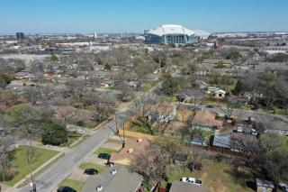 Stadium Luxe Retreat- Walking Distance to AT&T Sta - Arlington - 1