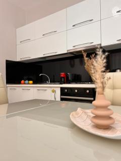 Gjiri Lalzit Home - 6