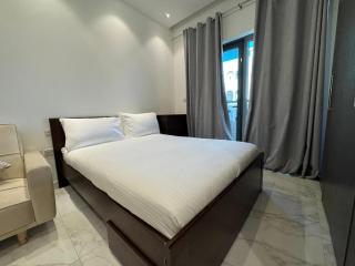 Sleek & Stylish Fully Furnished Studio Joya Verde - 6