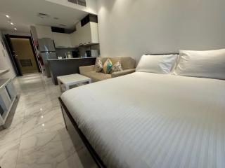Sleek & Stylish Fully Furnished Studio Joya Verde - 3