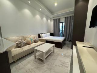 Sleek & Stylish Fully Furnished Studio Joya Verde - 8