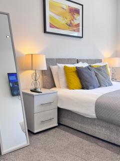 OX London Heathrow stay - 1 BUS to HEATHROW - New Bedfont - 5