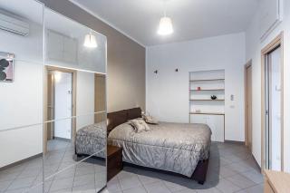 Navigli-Centro Modern Flat Balcony Check-in H24 - Milan - 4