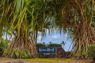 Oceanfront Condo Kailua Kona Walk to Beach Town and Sunset Views - Kailua-Kona - 1