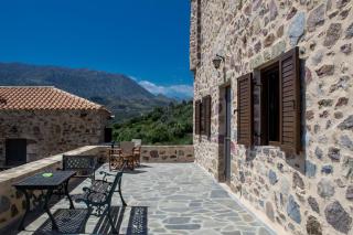 Rosso Antico Tower - Kotronas - 5