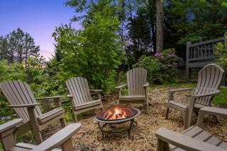 12 Min to Downtown Sleeps 16 Hot Tub Fire Pit - Blue Ridge - 8