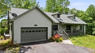 12 Min to Downtown Sleeps 16 Hot Tub Fire Pit - Blue Ridge - 4