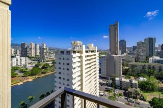 Oahu Royal Garden at Waikiki 2010 by Coldwell Banker Island Vacations - Honolulu - 9