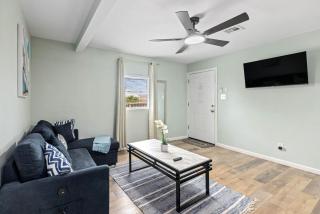 Nr Beach Pier Oasis Game Tables Yard Bbq - Galveston - 6