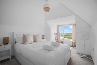 Bay View Luxury Stays - Southdown - 2