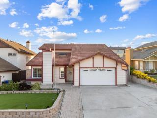 Spacious 4BR Oasis with Pool Table and Spa - 2