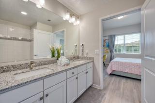 VCR2-201 - Spacious 3-Bedroom 2nd Floor Condo - Orlando - 4