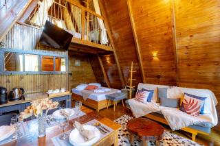 Chale confortavel com pisc,WiFi, garagem e jacuzzi - Quiriri - 1