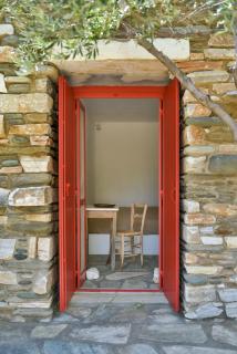 Rosalie Red House - Lichnaftia - 0