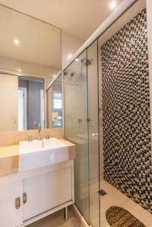 Copacabana Space - Style and comfort for big groups by the beach! - 9