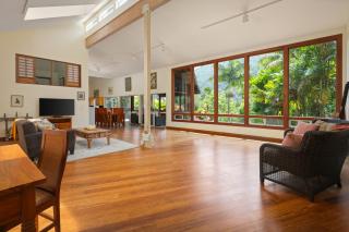 Waipio Valley Botanical Garden with Waterfall & Beach Access! - - 2
