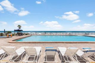 Oceanside Duo - Double Room, Water Views, Pool & Beach Access, Free Parking - Daytona Beach - 5