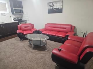 Excellent 2 Bedroom Basement Suite Apartment - 9
