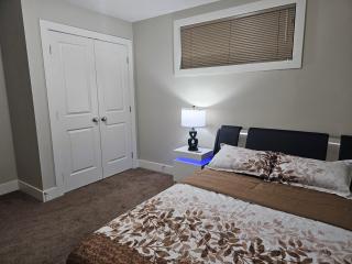 Excellent 2 Bedroom Basement Suite Apartment - Calgary - 5