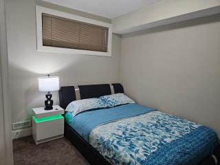 Excellent 2 Bedroom Basement Suite Apartment - Calgary - 4