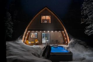A Frame Hot Tub Couple's Getaway - Island Park - 2