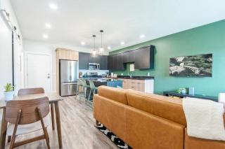 Unique Townhome 2 Car Garage & AC - Driggs - 5