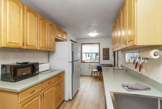 Apartment #2 with large kitchen across the street from the beach - Blaine - 2